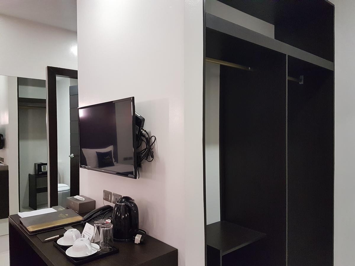Mezzo Hotel Cebu Exterior foto